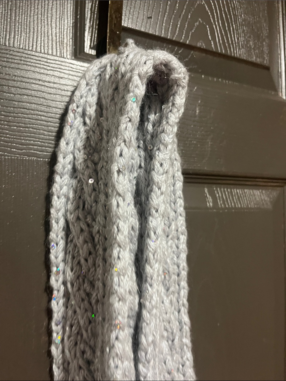 Women's Light Gray Sequin Knit Scarf - Cozy Sparkle